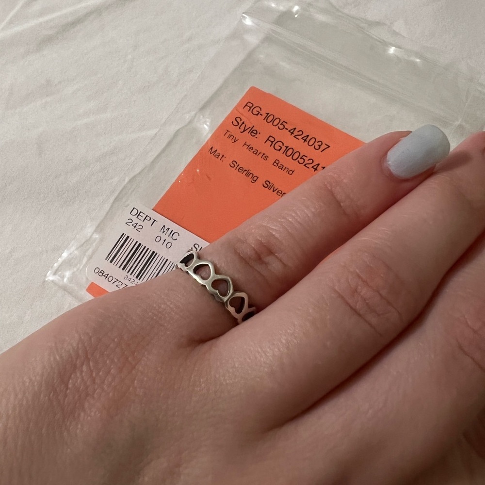 NWOT James Avery Tiny Hearts Band Ring
